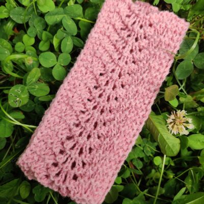 bandeau rose en laine shetland biologique de Laine et Merveilles