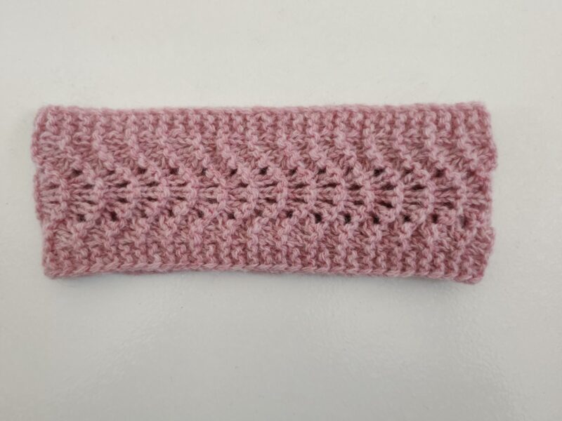 bandeau rose en laine shetland de Laine et Merveilles