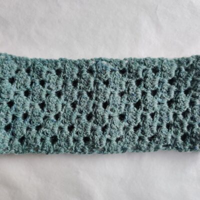 headband couleur céladon, tricoté en pure laine shetland bio certifiée GOTS