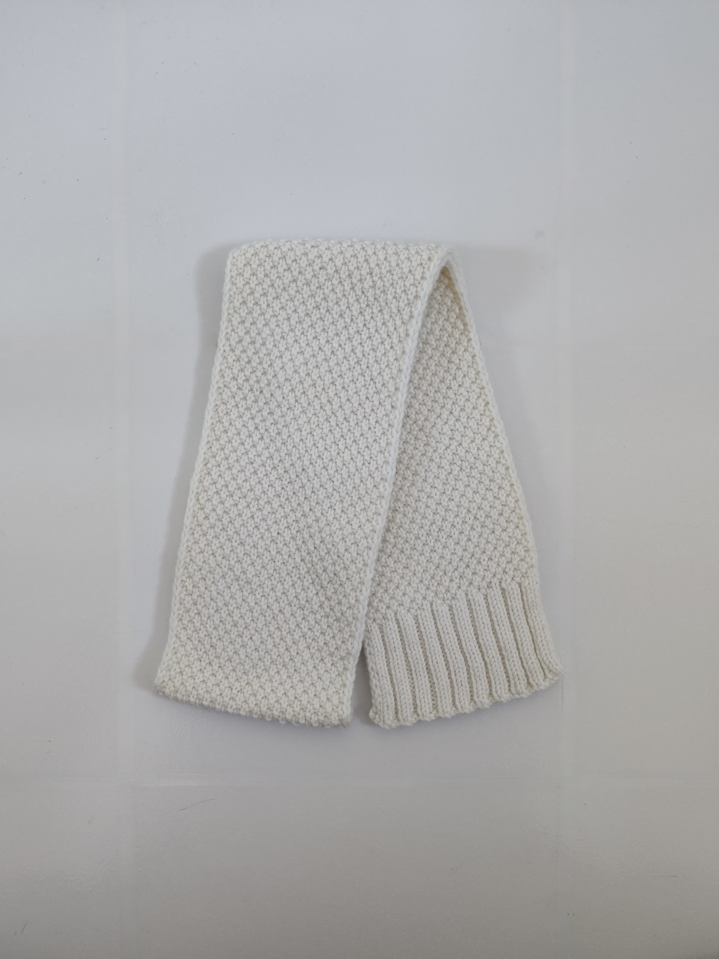 mini-écharpe écrue en laine mérinos certifiée GOTS